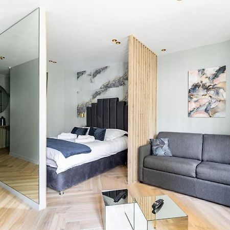 Neuilly/Paris :Magnifique Appartement 4P Extérieur photo