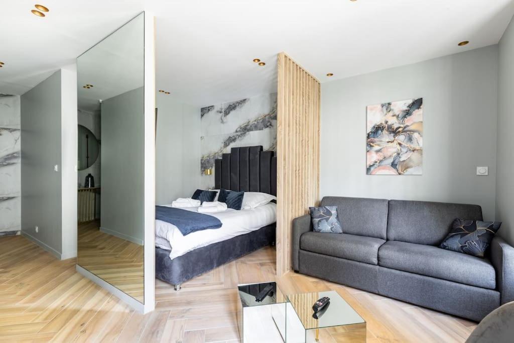 Neuilly/Paris :Magnifique Appartement 4P Extérieur photo