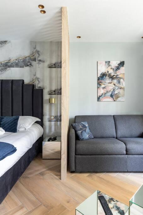 Neuilly/Paris :Magnifique Appartement 4P Extérieur photo